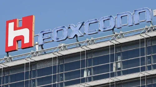 assets/63679-132442-61352-126744-foxconn-xl-xl.jpeg