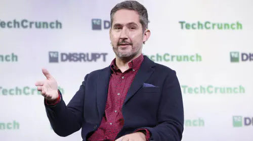 assets/kevin-systrom-disrupt-2023.jpeg