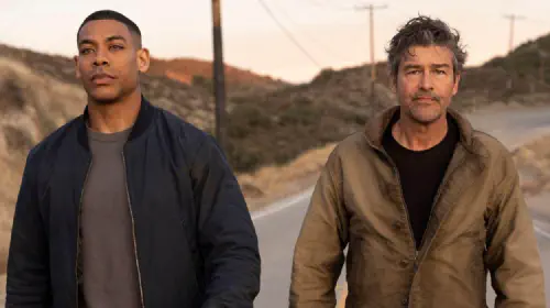 assets/aaron-pierre-and-kyle-chandler-in-lanterns.jpeg