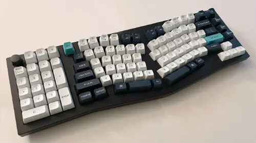 assets/63786-132698-keychronq14max-1-xl.jpeg