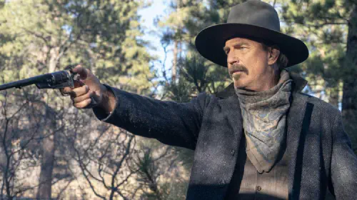 assets/kevin-costner-in-horizon-an-american-saga-chapter-1.jpeg