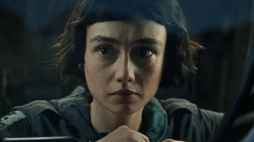 assets/sydney-chandler-as-wendy-in-alien-earth-1.jpeg