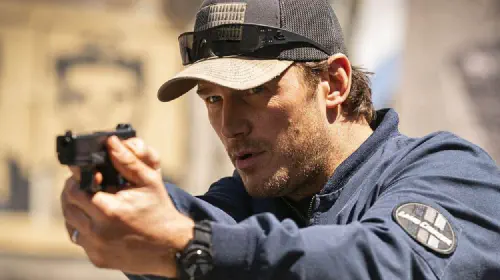 assets/chris-pratt-in-the-terminal-list.jpeg
