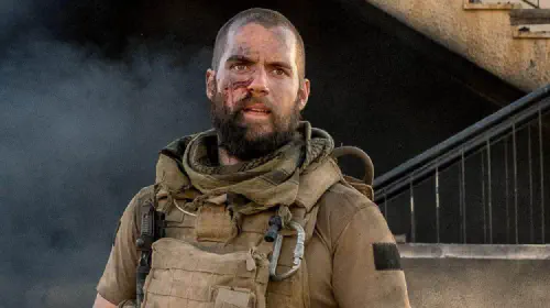 assets/henry-cavill-in-sand-castle.jpeg