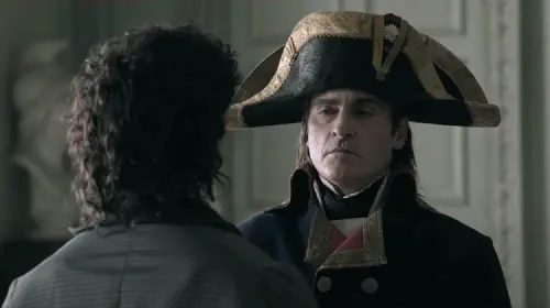 assets/napoleon-ridley-scott-joaquin-phoenix.jpeg