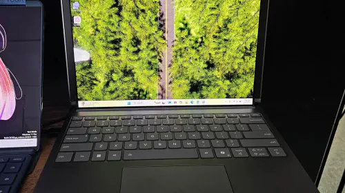 assets/Lenovo-rollable.jpeg