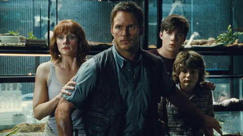 assets/jurassic-world-cast.jpeg