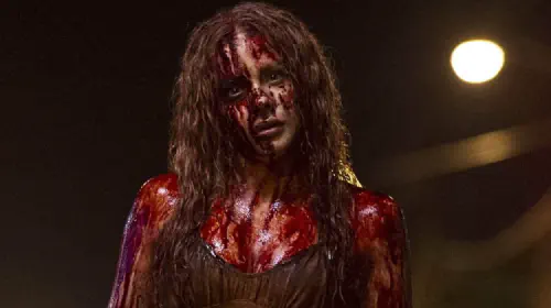 assets/chlo-grace-moretz-in-carrie.jpeg