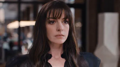 assets/anne-hathaway-in-wecrashed.jpeg