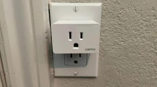 assets/Wemo-Smart-Plug-with-Thread-2.jpeg