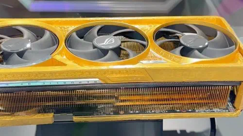 assets/RTX5090-Gold-Edition.jpeg