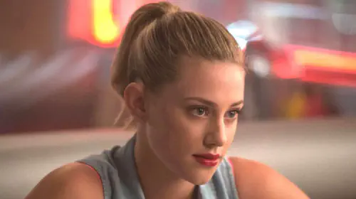 assets/lili-reinhart-in-riverdale.jpeg