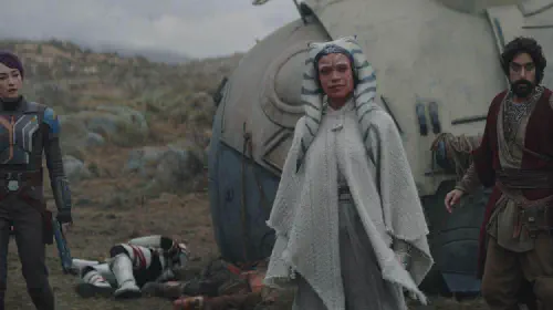 assets/rosario-dawson-and-eman-esfandi-in-ahsoka-season-1.jpeg