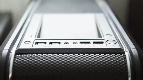 assets/Desktop-PC-front-input-output-panel-ports-explained-1.jpeg
