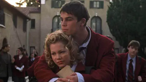 assets/josh-hartnett-and-michelle-williams-in-halloween-h20.jpeg