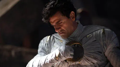 assets/oscar-isaac-as-moon-knight-in-the-mcu-avengers-doomsday.jpeg