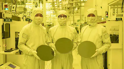 assets/Image-03.-Samsung-foundrys-first-3nm-chip-production.jpeg