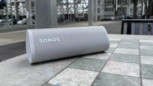 assets/Sonos-Roam-2.jpeg