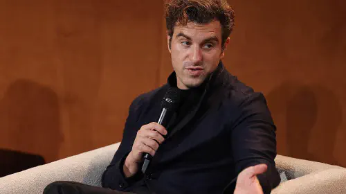 assets/brian-chesky-GettyImages-2217178973.jpeg