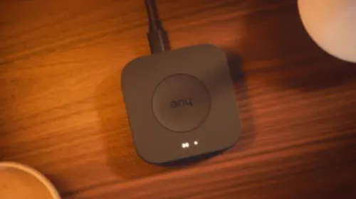 assets/Philips-Hue-Bridge-Pro-2.jpeg