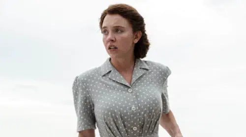 assets/sydney-sweeney-in-eden-r-rated-thriller-movie-gruesome-reviews.jpeg