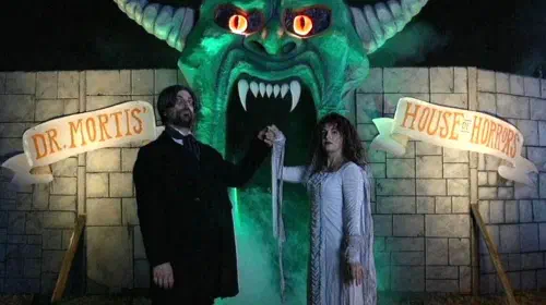 assets/creepy-couple-from-the-vhs-halloween-trailer.jpeg