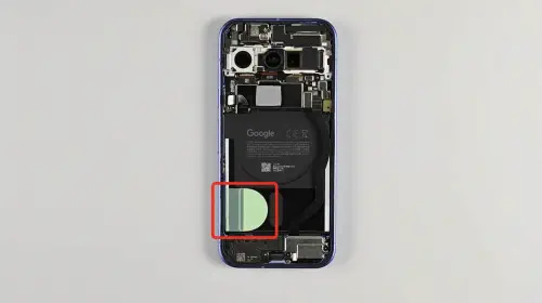 assets/Pixel-10-Teardown-scaled-e1757046696410.jpeg