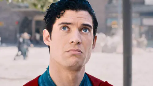 assets/david-corenswet-looking-up-as-superman.jpeg