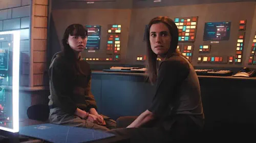 assets/allison-williams-and-violet-mcgraw-in-m3gan-2-0.jpeg