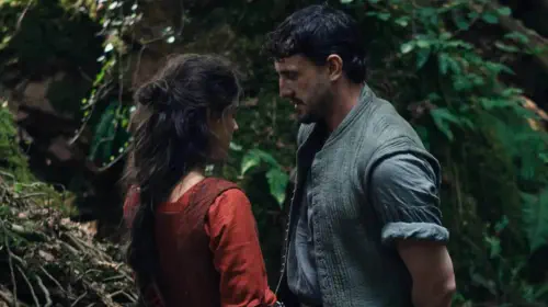 assets/jessie-buckley-and-paul-mescal-in-hamnet-1.jpeg