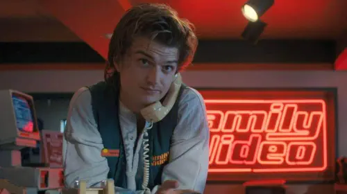 assets/stranger-things-steve-1.jpeg