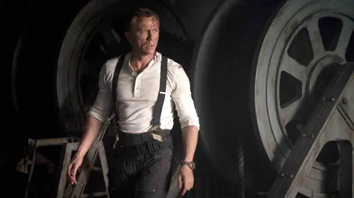 assets/daniel-craig-in-no-time-die-1.jpeg