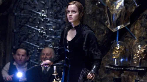 assets/emma-watson-in-harry-potter-and-the-deathly-hallows-part-2.jpeg