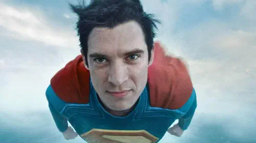assets/david-corenswet-flying-in-superman.jpeg