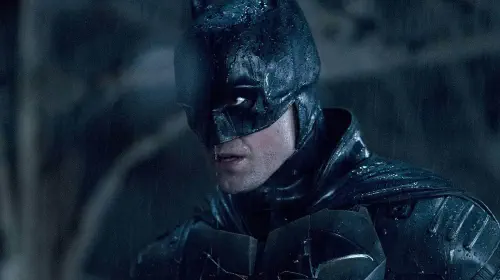 assets/edited-robert-pattinson-as-bruce-wayne-in-the-rain-in-the-batman.jpeg