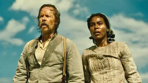 assets/guy-pearce-and-dewanda-wise-in-killing-faith.jpeg