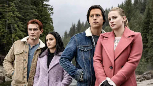 assets/archie-veronica-jughead-and-betty-in-riverdale.jpeg