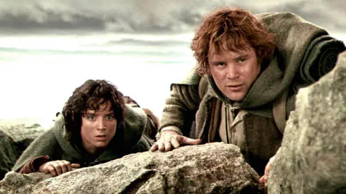assets/elijah-wood-and-sean-astin-in-lord-of-the-rings.jpeg