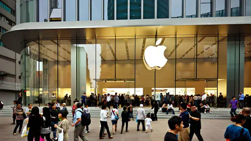 assets/Apple-Prompt-AI-1.jpeg