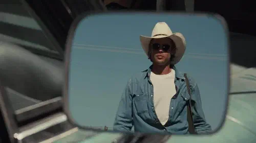 assets/brad-pitt-thelma-and-louise-ridley-scott-streaming-90s-classic-prime-video.jpeg