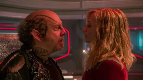 assets/paul-giamatti-and-holly-hunter-in-star-trek-starfleet-academy.jpeg