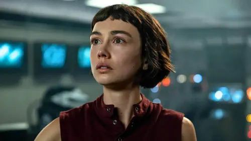 assets/sydney-chandler-in-alien-earth.jpeg