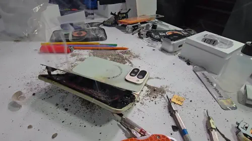 assets/Pixel-10-Pro-Fold-battery-catches-fire-2.jpeg