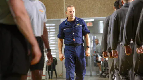 assets/kevin-costner-in-the-guardian-action-movie-streaming-free-tubi.jpeg