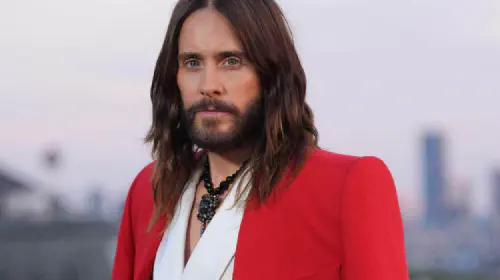 assets/jared-leto-posing-at-a-tron-ares-event.jpeg