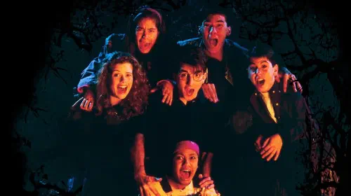 assets/are-you-afraid-of-the-dark-cast-screaming.jpeg