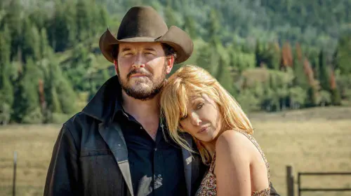 assets/cole-hauser-kelly-reilly-as-rip-and-beth-in-yellowstone.jpeg