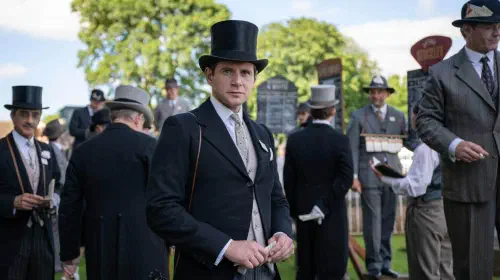 assets/allen-leech-as-tom-branson-in-downton-abbey-the-grand-finale.jpeg