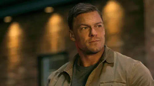 assets/alan-ritchson-in-reacher.jpeg
