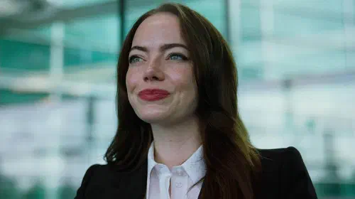assets/emma-stone-in-bugonia.jpeg